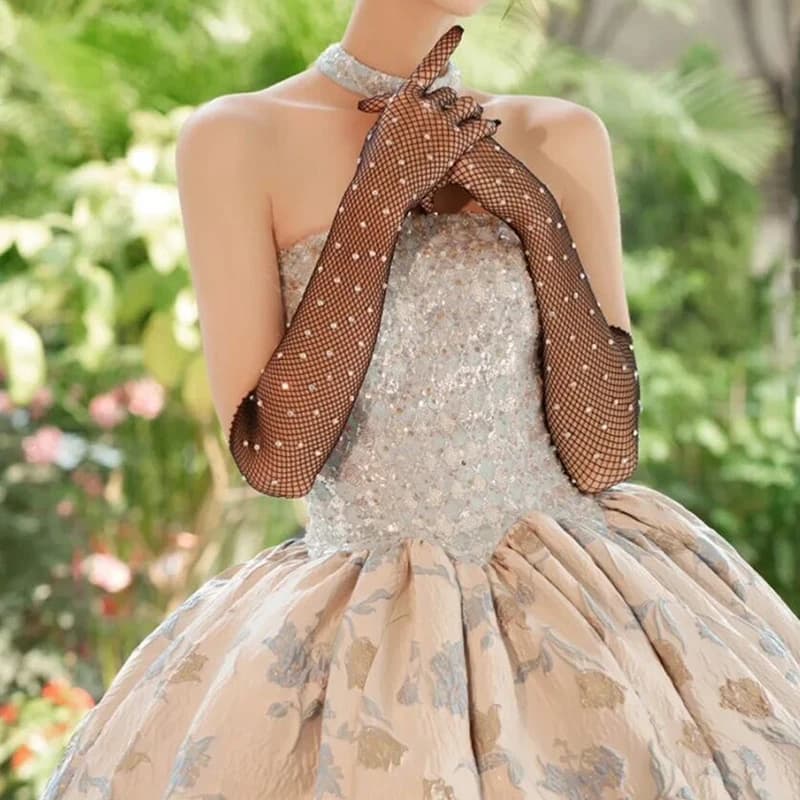Guanti lunghi in rete nera bianca rossa con strass rete da pesca cava guanti da donna Finger Fancy Cosplay guanti a rete