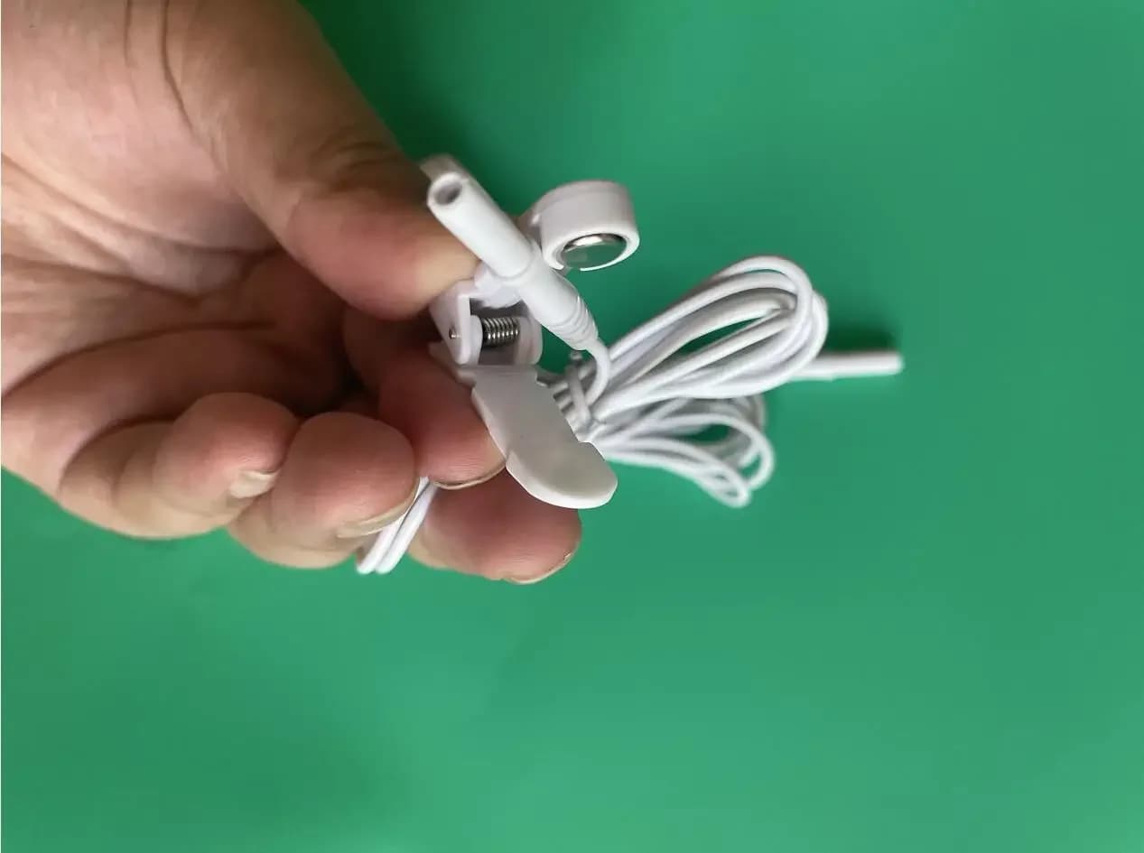 2 pezzi (1 paio) Braccialetti a microcorrente neri, cavi per polso e clip per orecchio per Healy o VariZapper / VariGamma