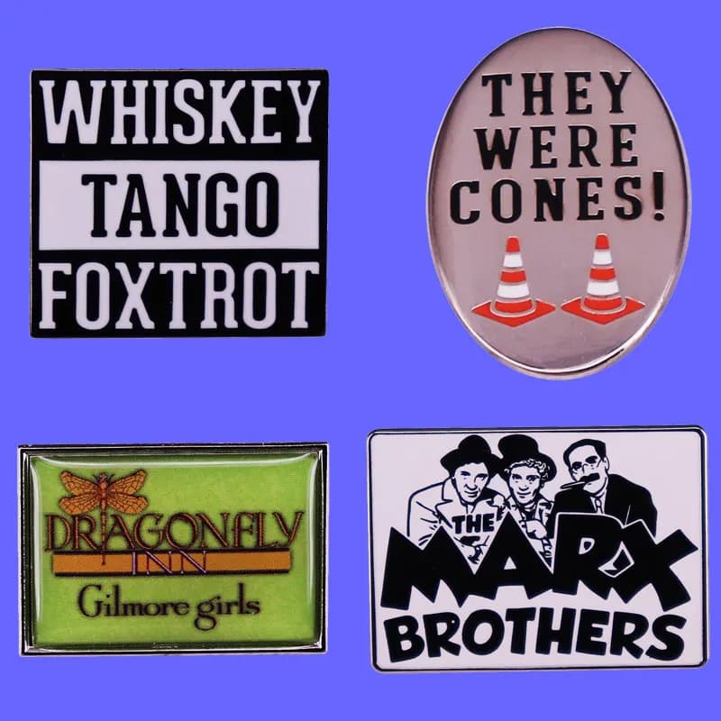 Sitcom smalto Pin Classic TV Drama Badge Cartoon accessori decorativi in metallo zaino cappello borsa collare risvolto distintivi regalo gioielli