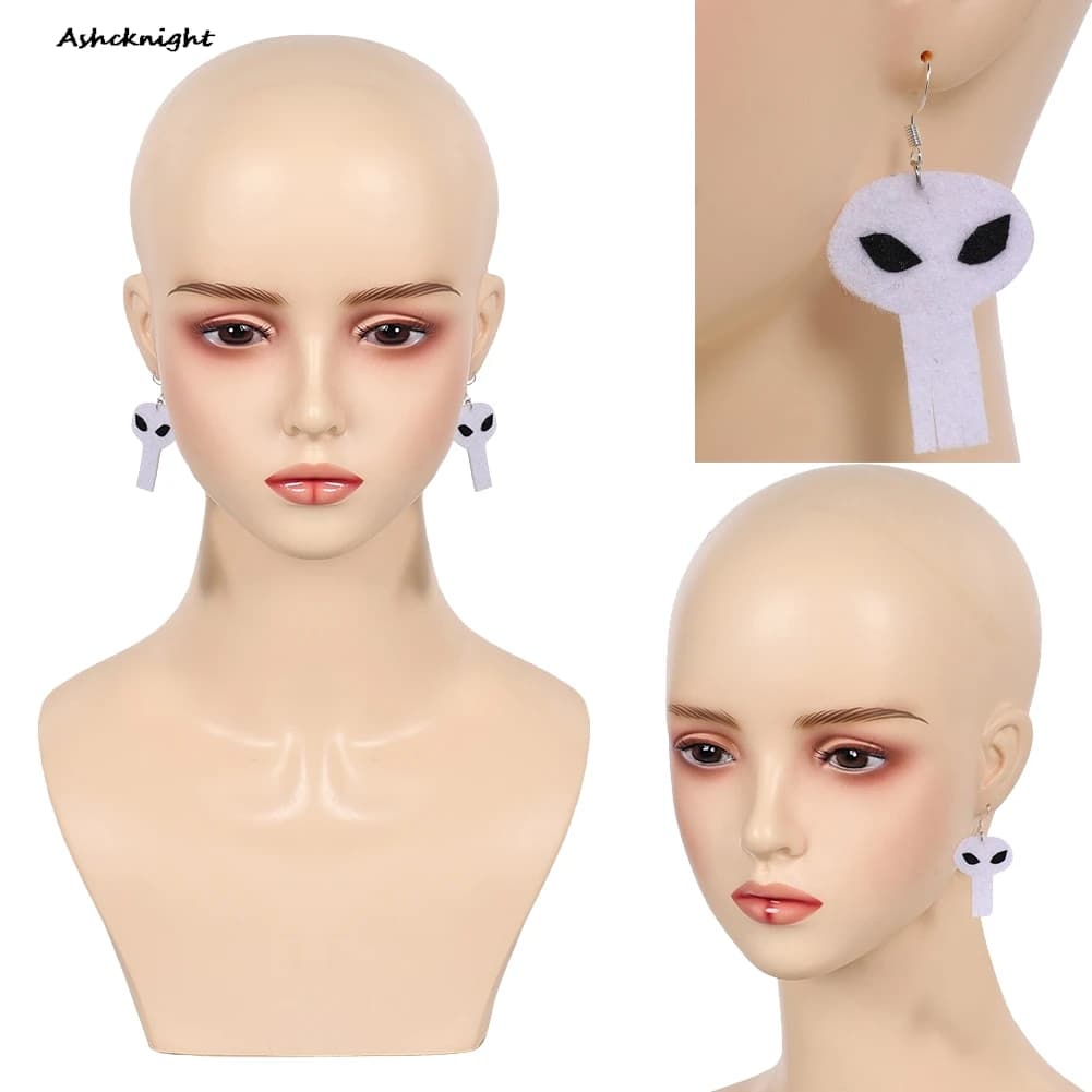 TV Evil Leader Cosplay Paia di velluto Orecchini bianchi Abiti per costumi Accessori per abiti Travestimento per feste Puntelli per giochi di ruolo di Halloween