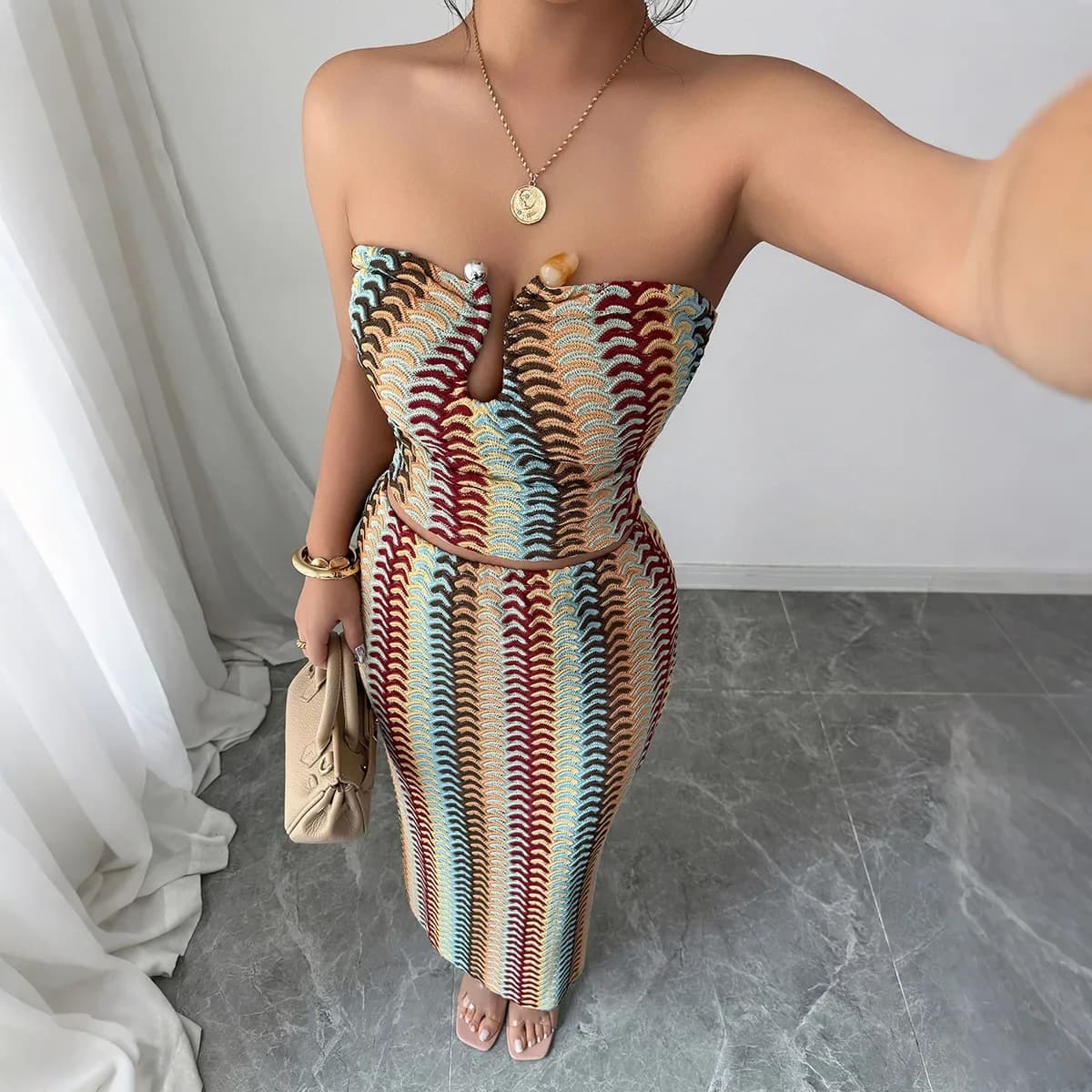 Top a tubino elegante con temperamento, set gonna lunga avvolta sui fianchi, abbigliamento da donna Design con colori a contrasto 2025