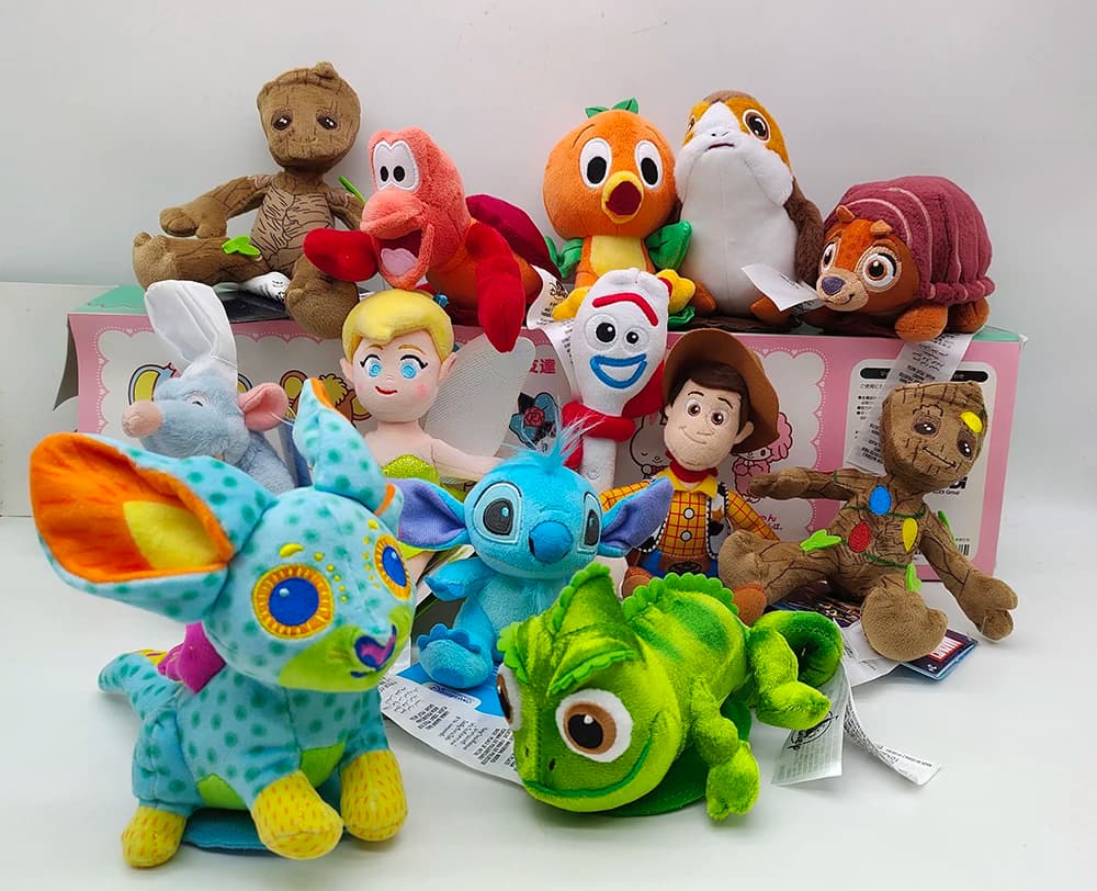 Disney Store Ratatouille Chef Peluche con spalla magnetica Remy Nuovo e altro più bambola di peluche con spalla magnetica