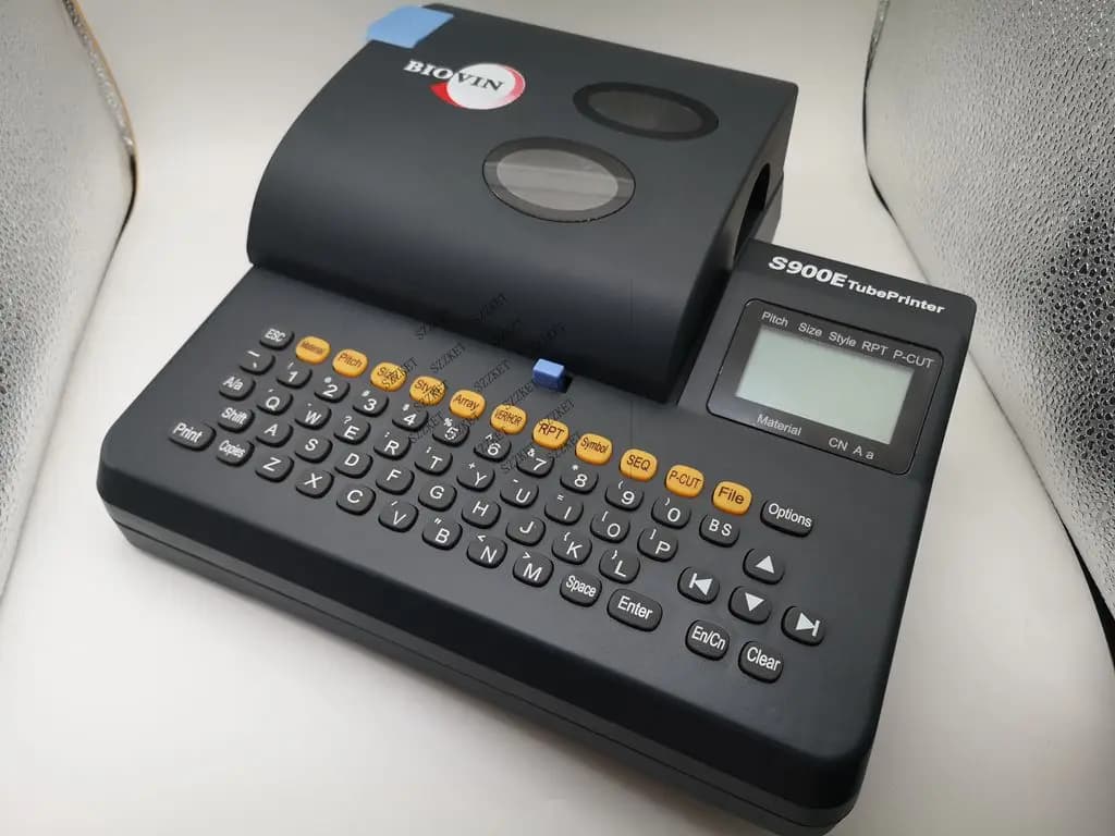Macchina per il numero di linea S900E Stampante per tubi con numeri aggiornati Codificatori per tubi termoretraibili S700E etichettatrice per cavi Versione inglese
