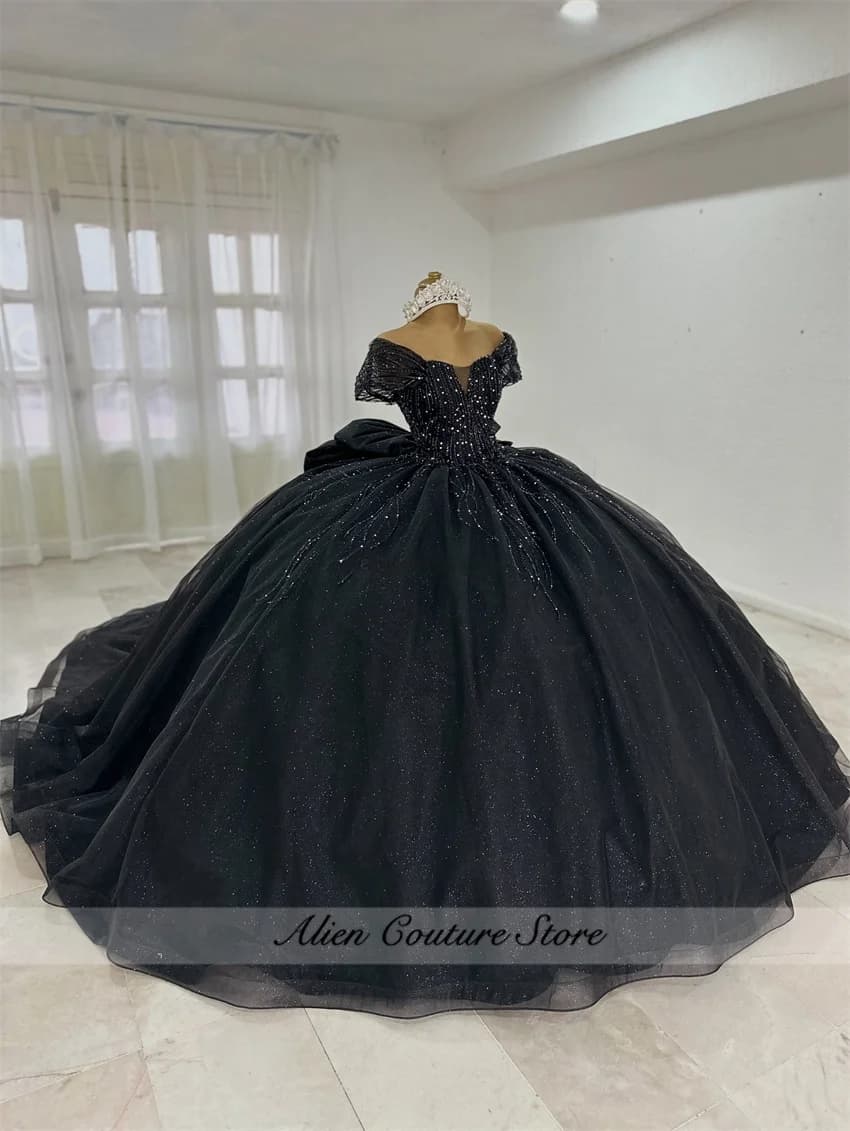 Glitter Nero Abiti stile Quinceanera Abito da ballo Abiti da 15 Anos Spalle scoperte Dolce 16° compleanno XV Princess Party Personalizzato
