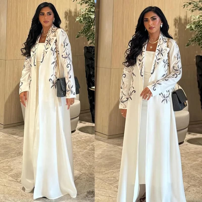 Nuovo design alla moda Abaya aperto Abito musulmano da donna Dubai Abito cardigan ricamato Abaya Medio Oriente Abbigliamento islamico da donna