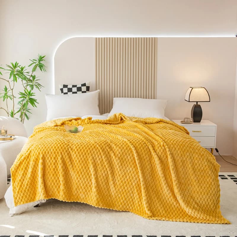 Coperta Morbida e Calda a Quadri Gialli, Plaid in Velluto di Latte per Divano, Letto, Adulti, Bambini e Animali Domestici