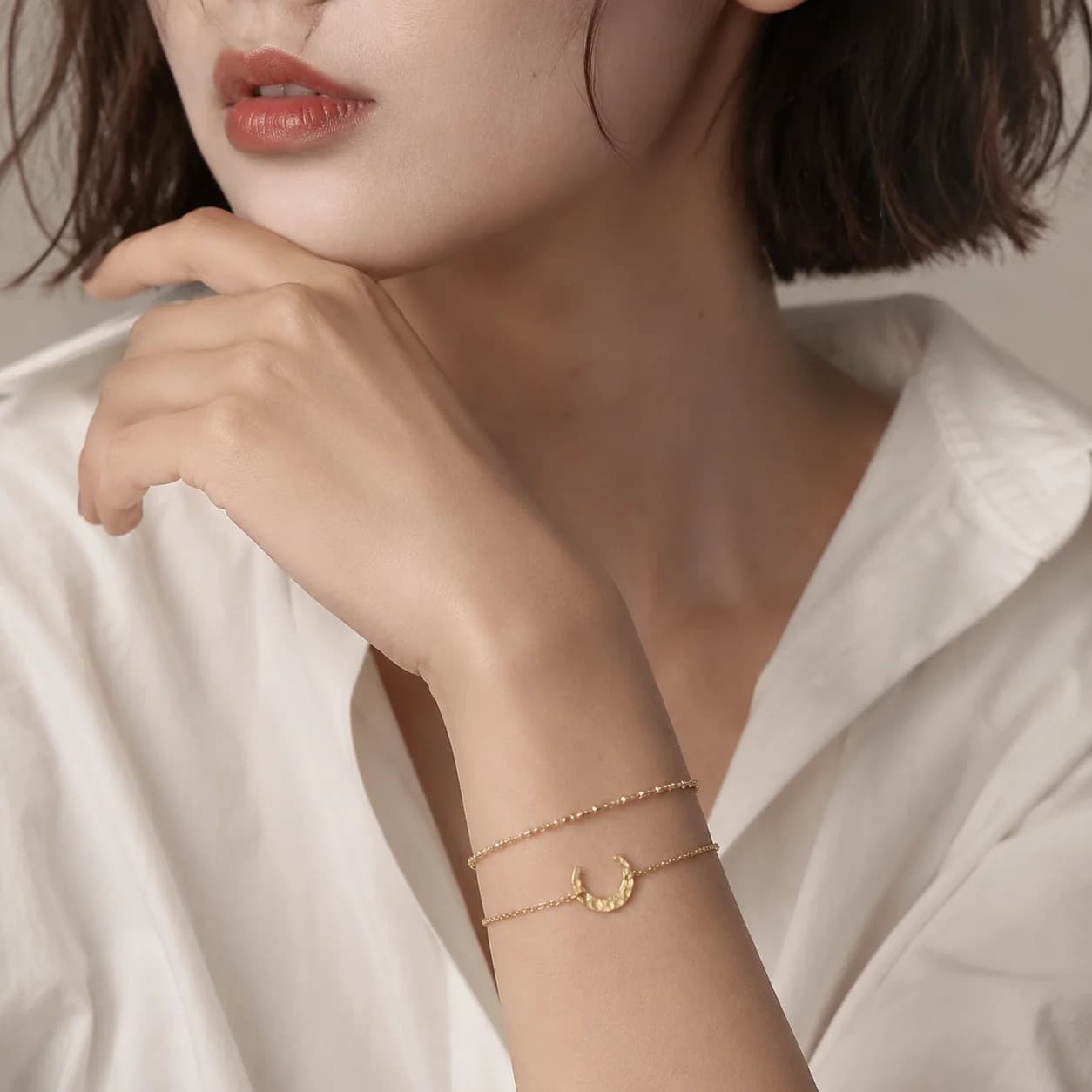Bracciale a Mezzaluna Color Oro alla Moda in Acciaio Inossidabile, Catena Regolabile 15+3cm, Piccoli Charm per Donna, Gioielli 2026