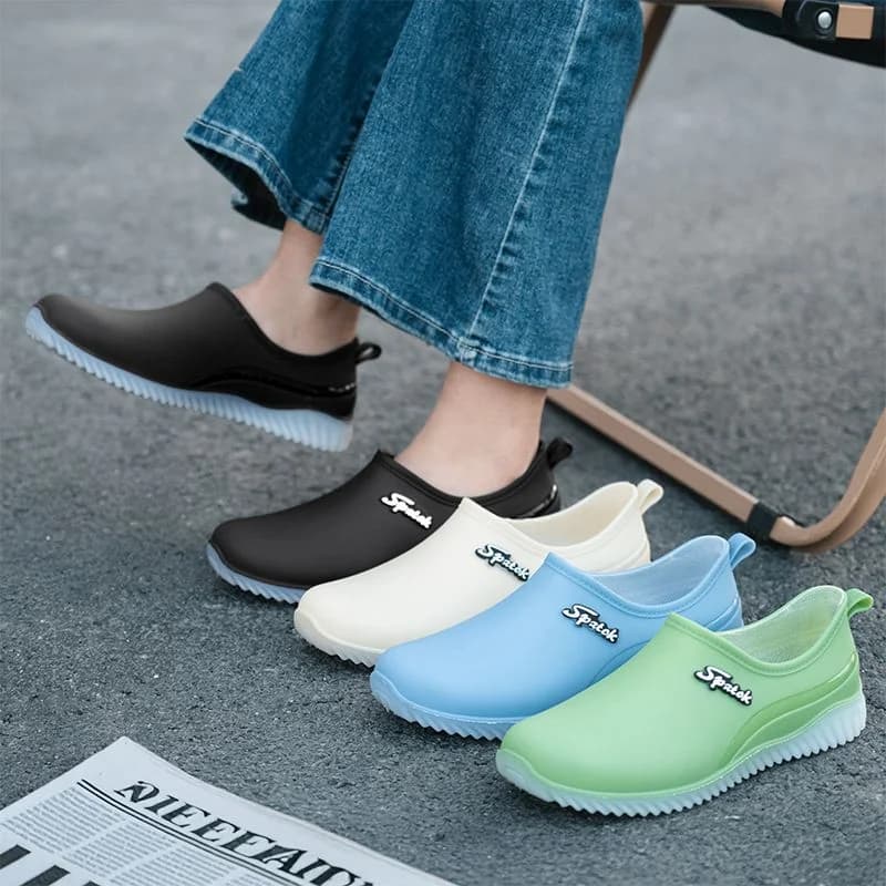 Scarpe da pioggia impermeabili da donna, nuovo stile alla moda, con punta aperta, antiscivolo, resistenti all'usura, con suola spessa, a tubo corto, per lavoro in cucina.