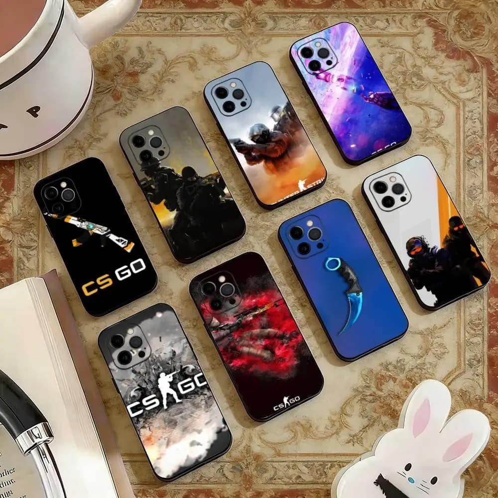 Cover Morbida Nera per iPhone 17, 16, 15, 14, 13, 12, 11 Plus, Pro Max e Altri Modelli - Tema Game Counter Strike CS GO