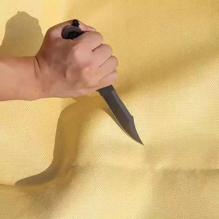 Tessuto in Kevlar Ultra-sottile 50gsm 200D con Fibra di Aramide per Resistenza alle Alte Temperature, Larghezza 40"/100cm, Spessore 0,1mm