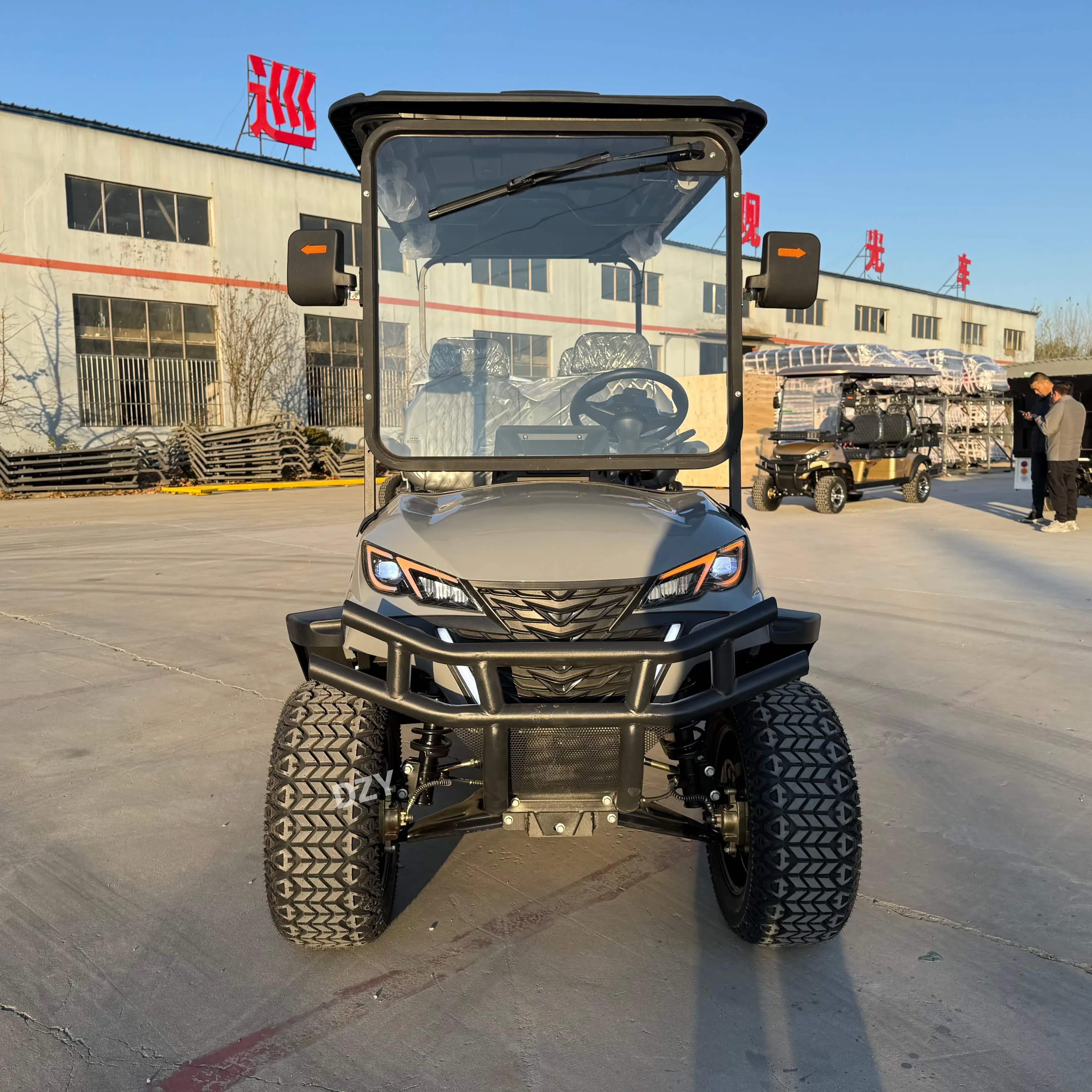 Carrello da golf turistico elettrico a 4 passeggeri con sospensione indipendente realizzato in Cina Passeggino legale da strada per veicoli multiuso