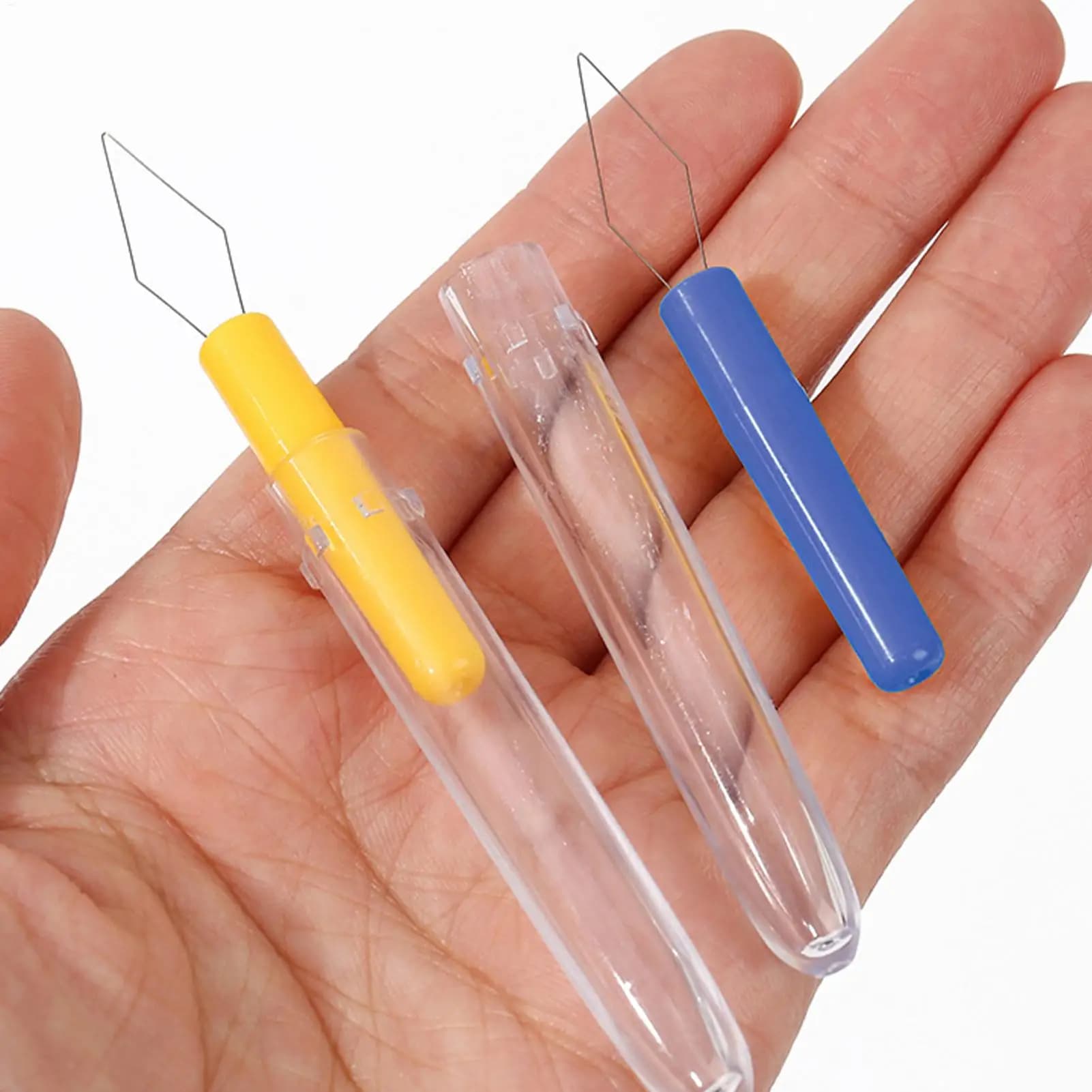 3pcs Auto Needle Threader Portable Sewing Handmade DIY Sewing Tools Accessories Plastic Needle Changer For old people