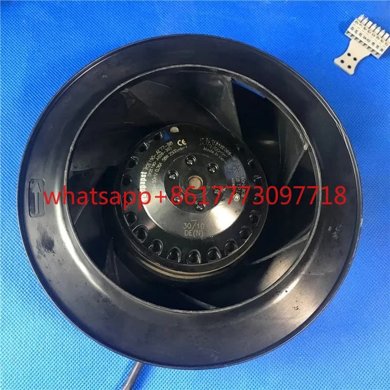 Smontaggio delle ventole del convertitore di frequenza R2E190-AE77-B3 e R2E190-AE77-B8