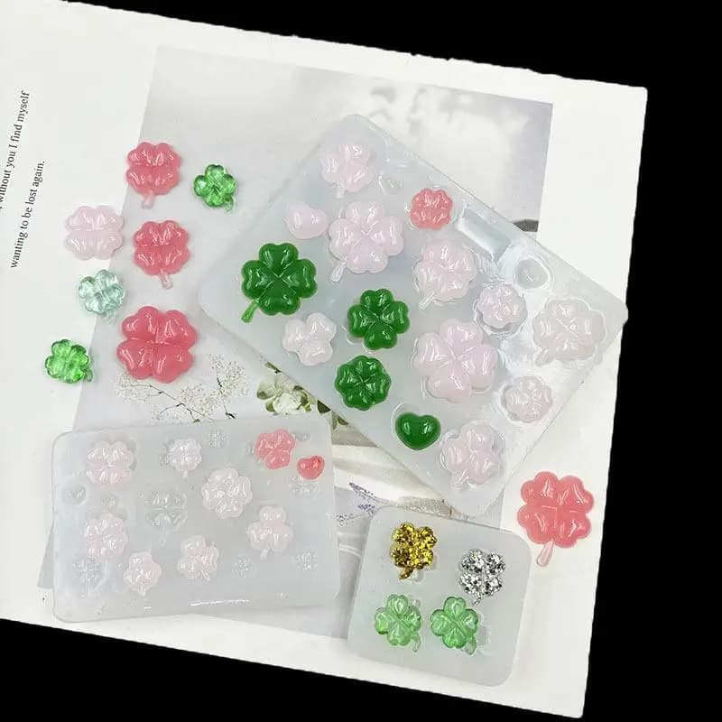 Stampo in Silicone per Creazione Fai-da-Te di Orecchini, Ciondoli e Portachiavi, Stampo per Resina a Forma di Quadrifoglio, Accessori per Stampi in Silicone