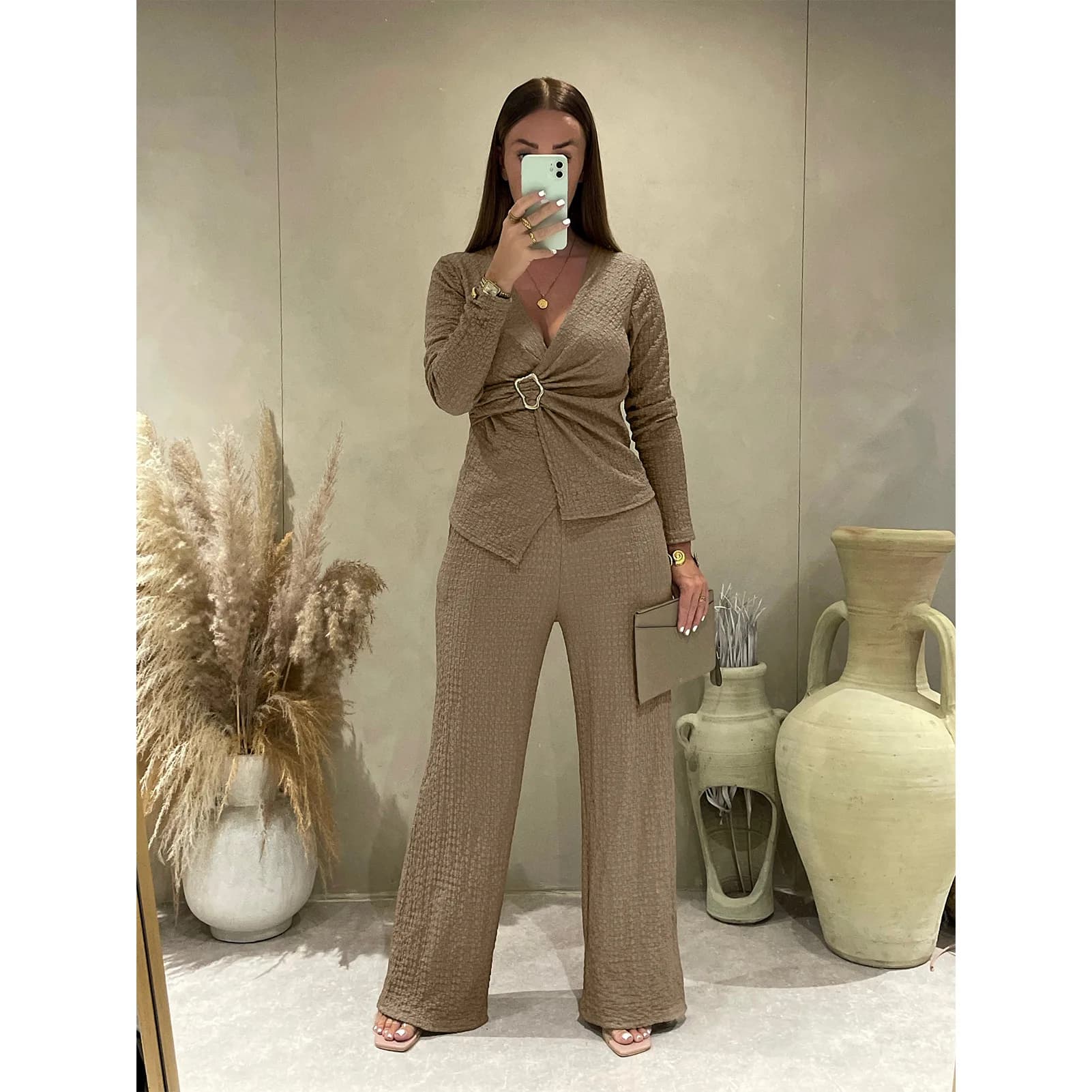 Elegante Office Lady Casual Chic Solid Abito da donna Bottone in metallo Camicetta sottile Top Pantaloni a gamba larga Due pezzi Moda 2025 Set autunnali