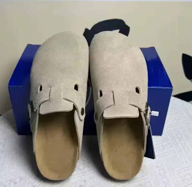 Women Cork Sole Clogs Slippers Fashion Cow Suede Flat Mules With Adjustable Buckle Men Leather Potato Shoes Beach Sandals