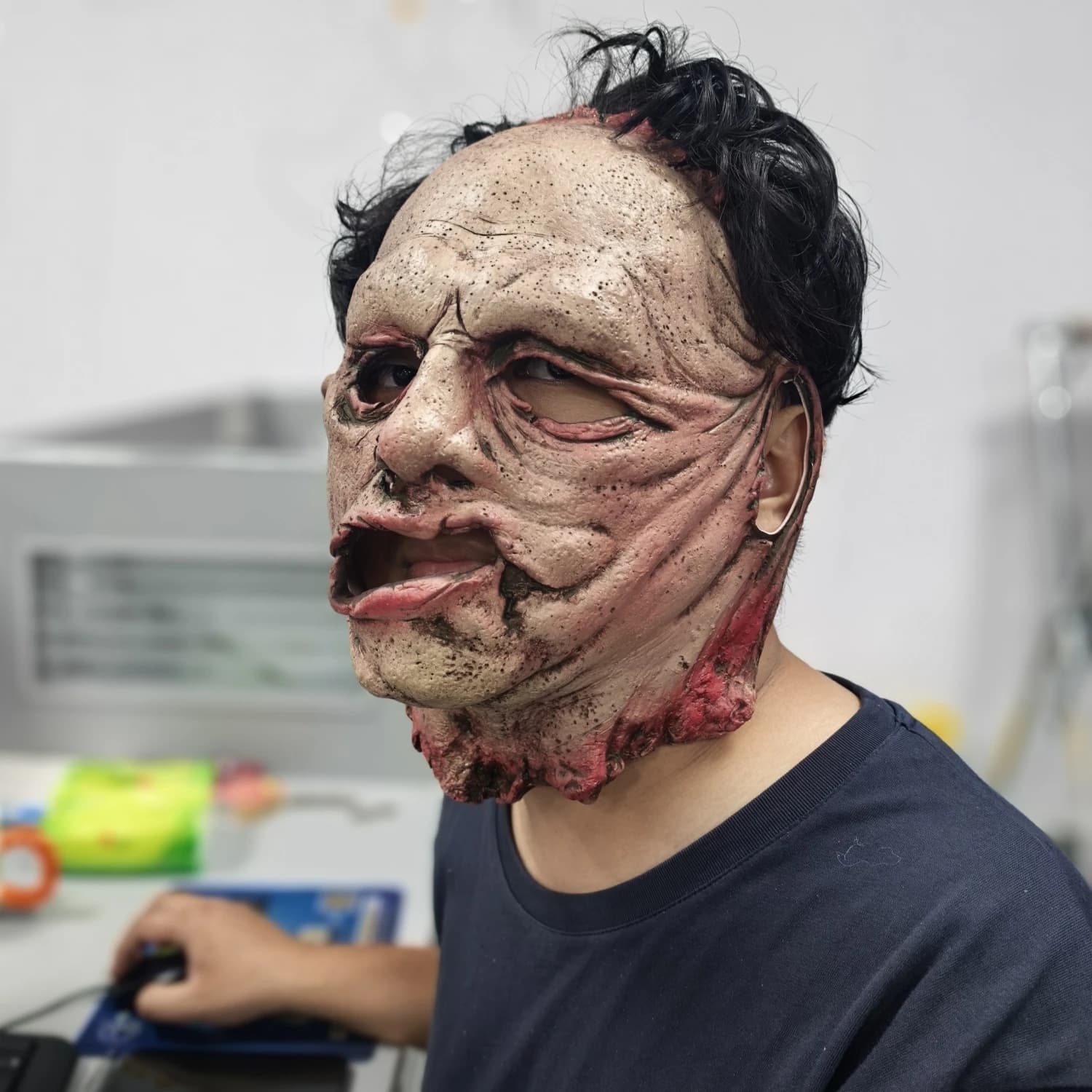Half Face Slotted Rubber Mask Professional Halloween Horror Makeup Tool Mask for special effects for fake injuries for creators