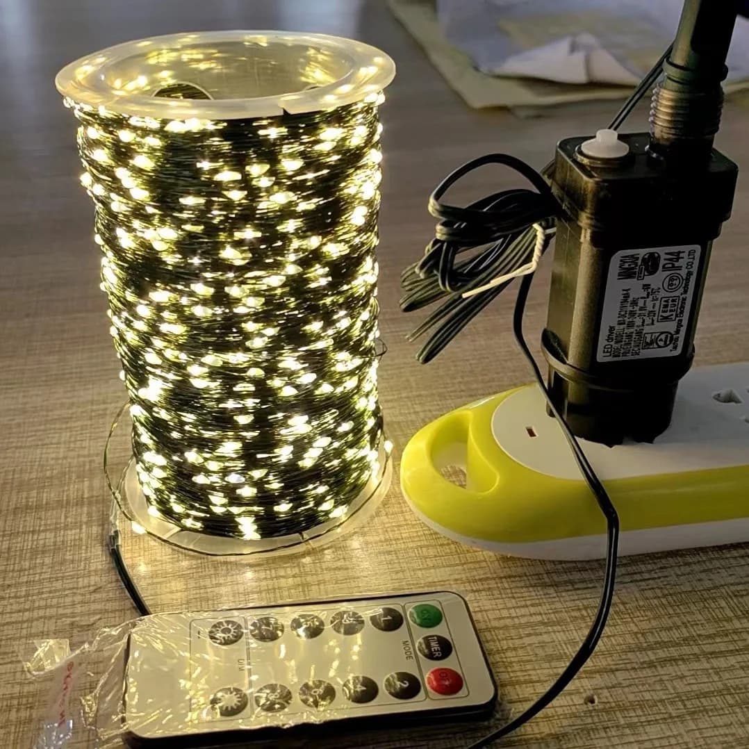 Stringa luminosa per albero di Natale con telecomando, luci a corda in filo di rame, decorazione per strisce luminose per albero di Natale per interni ed esterni