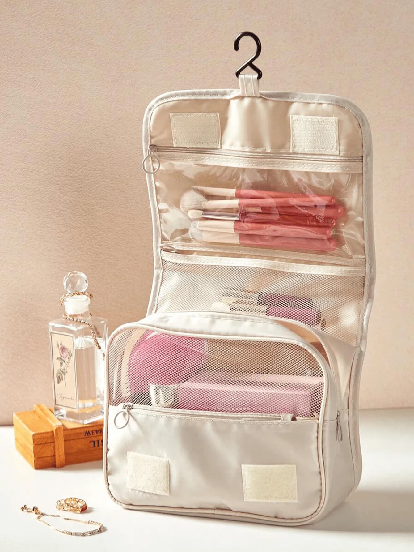 1pc Multi-Functional Travel Toiletry Bag, Beach Bag, Beach Essential, Beach Towel Holder, Beach Accessories, Essential For Summer Vacation, Portable