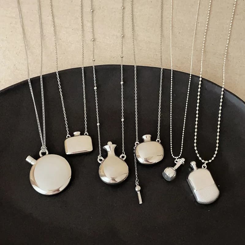 Collana con ciondolo vaso per bottiglia d'acqua in metallo per donna Catena maglione Accessori moda Gioielli vintage