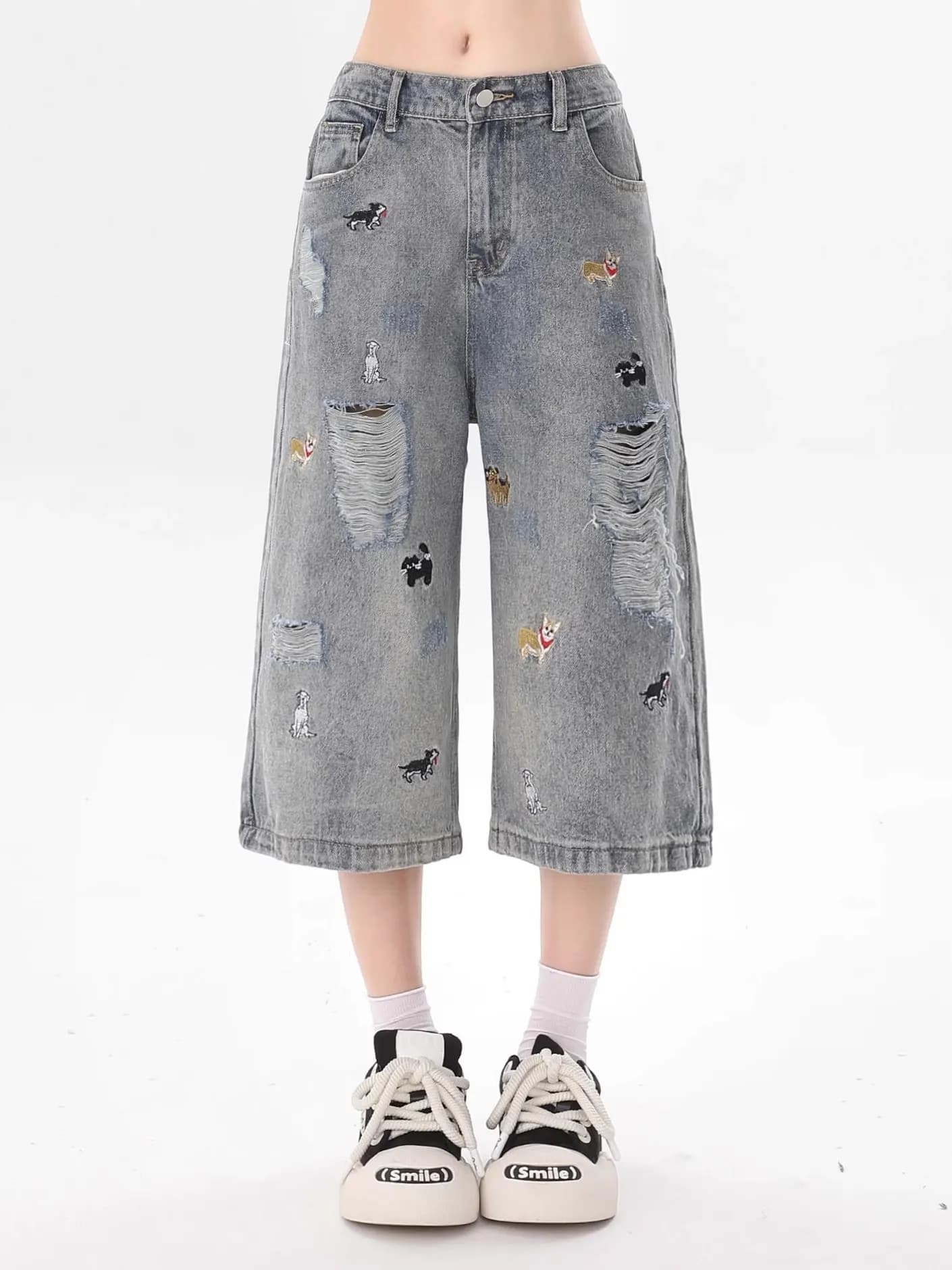 Pantaloncini in jeans azzurri ricamati con cani, casual, larghi, a gamba dritta, in denim strappato, a vita media con coulisse per bambini e bambine