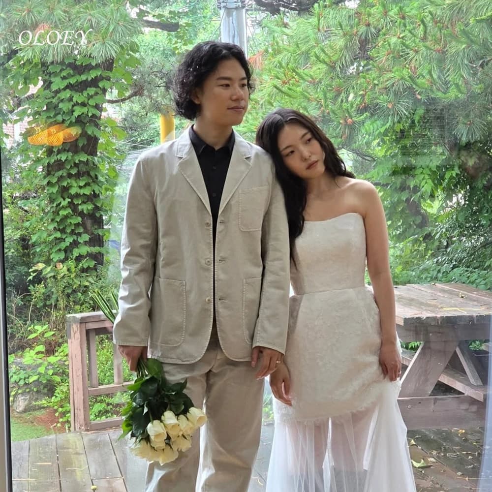 OLOEY Semplice abito da sposa avorio senza spalline A-Line drappeggiato lunghezza pavimento pizzo Corea servizio fotografico abito da ricevimento nuziale personalizzato