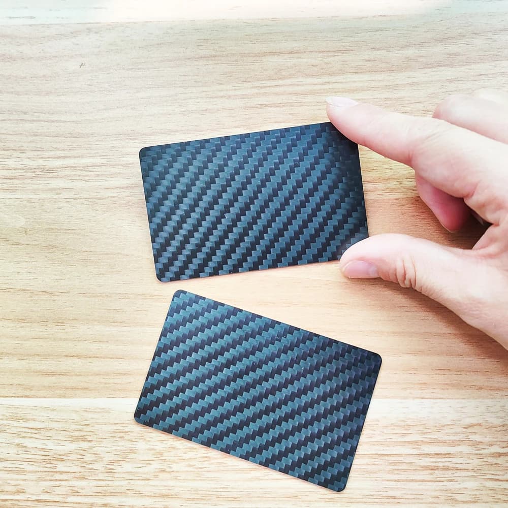 Carte NFC in fibra di carbonio da 5 pezzi Scheda NFC vuota da 13,56 MHz per Android/iOS, Smart Card programmabile senza contatto per il controllo degli accessi