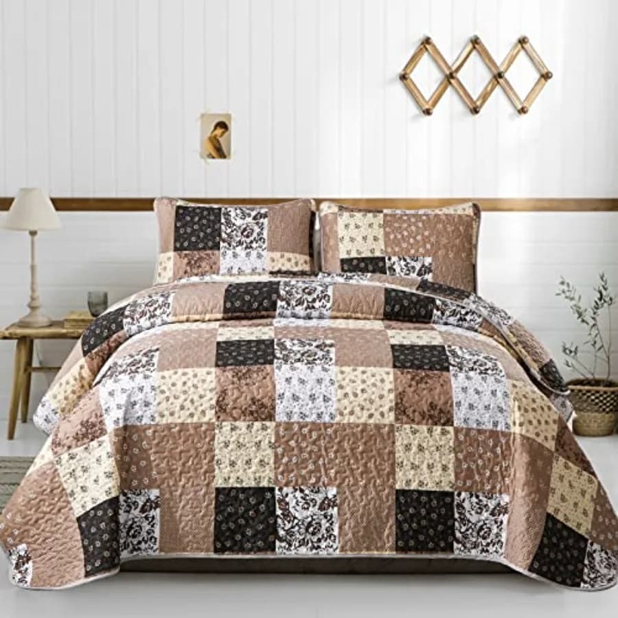 Set Copriletto Trapuntato a Quadri Marroni, 3 Pezzi, Patchwork Floreale Reversibile, per Tutte le Stagioni