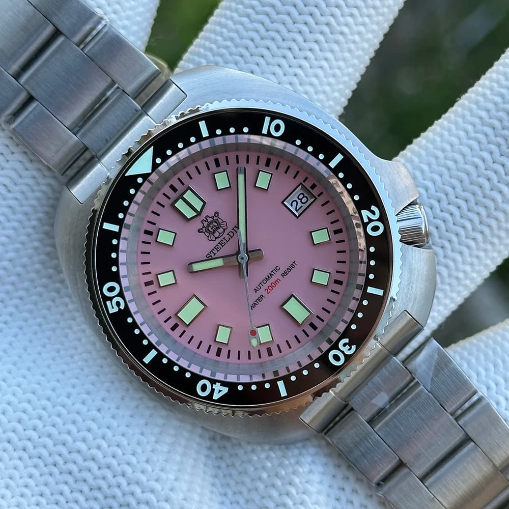 STEELDIVE SD1974 Nuovo quadrante rosa da 43,8 mm lunetta in ceramica nera AR cappotto vetro zaffiro super luminoso NH35 orologio subacqueo automatico 200 m