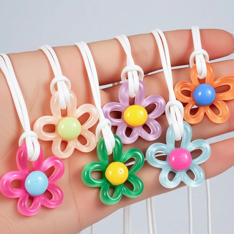Ciondolo fiore acrilico colorato Collana linea di cera Collo di moda Catena fatta a mano Fascino Dichiarazione Pendolo da donna Regalo di gioielli Y2K