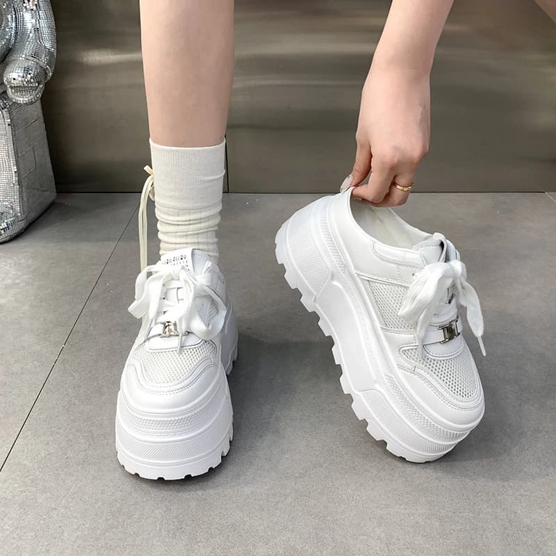 Scarpe da ginnastica con plateau con fondo spesso da donna, nuovo stile estivo, scarpe sportive casual, semi slip-on, suola in gomma imbottita rialzata
