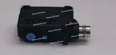 disponibile Sensore fotoelettrico PZ-G62CP, sensore con connettore M8 quadrato retroriflettente