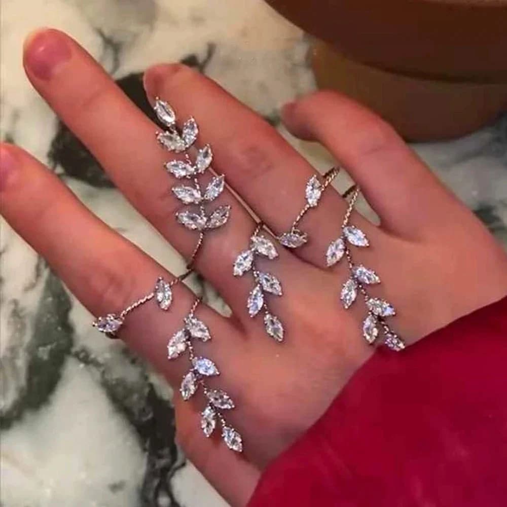 Luxury Leaf Zircon Finger Ring Adjustable Hand Accessories for Women Y2K Luxury Fashion Wedding Jewelry Bride Party Gift