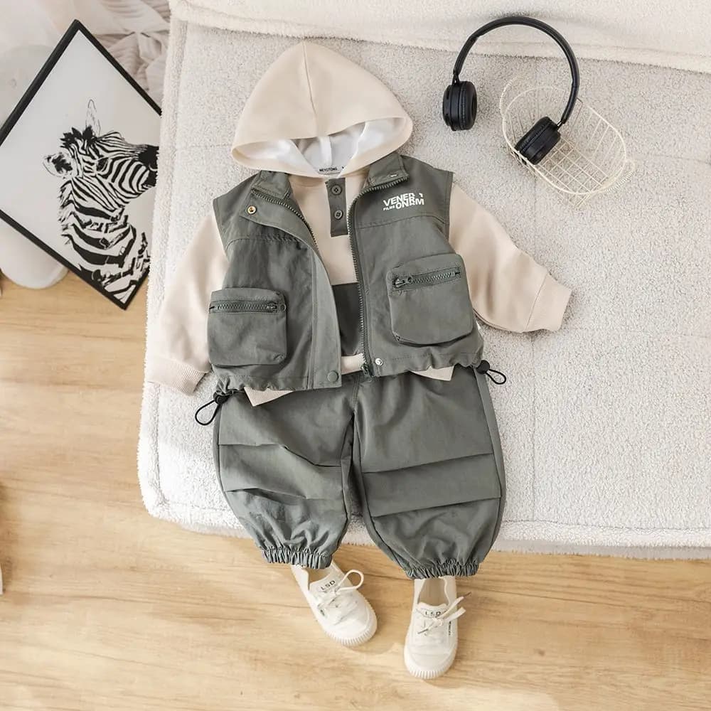 Spring and Autumn Children's Clothing Set Fashion New Style Boys' Three Piece Pocket Vest Hoodie Pants Set