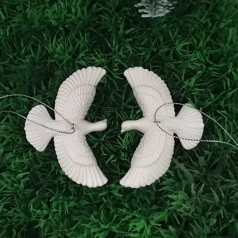 Exquisite decoration in acrylic dove shape, romantic ornament to hang, the perfect gift for someone special.
