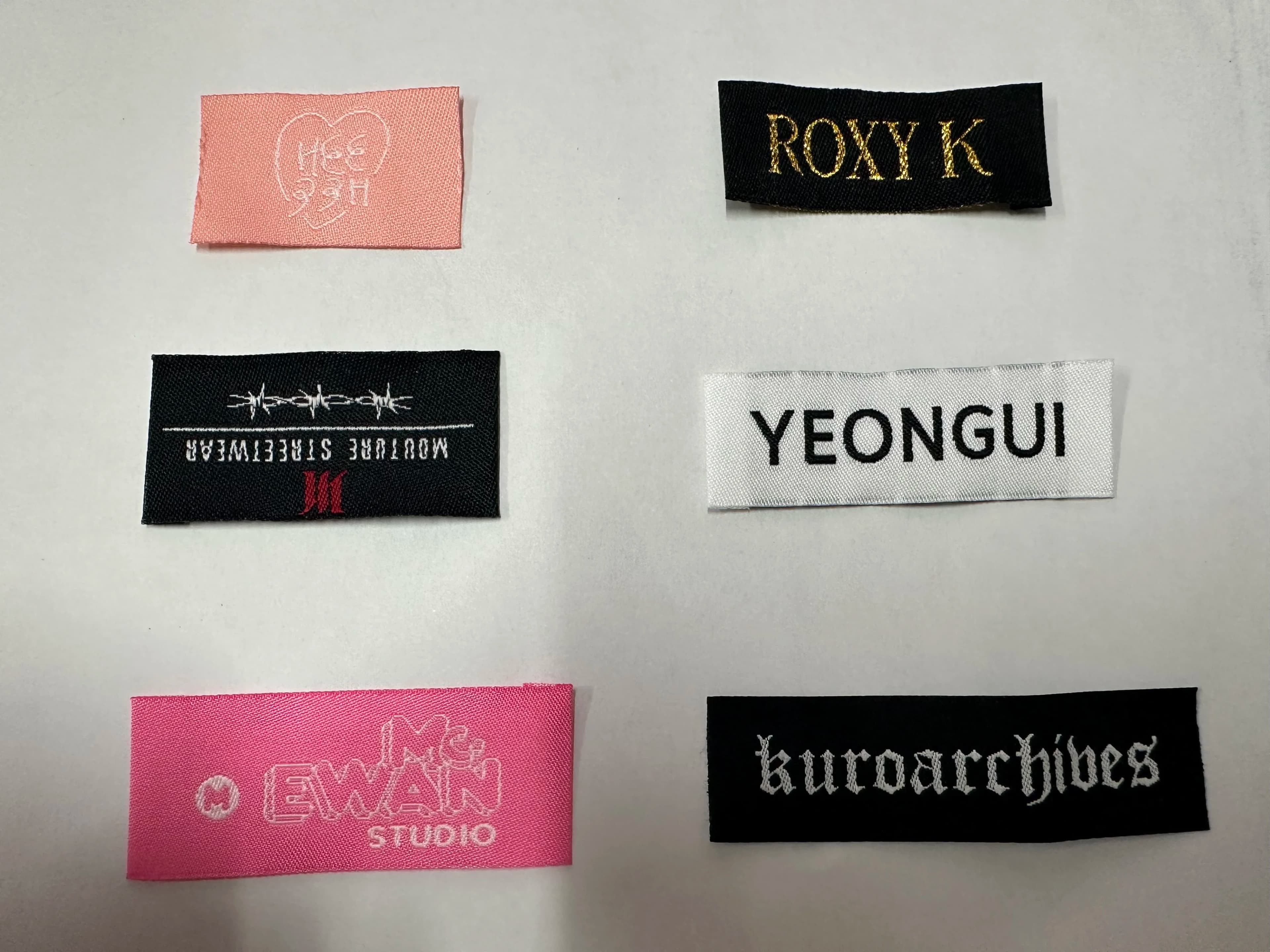 Etichette ricamate personalizzate per abbigliamento Etichette private fatte a mano Etichette di marca Etichette per cucito, maglieria e ricamo