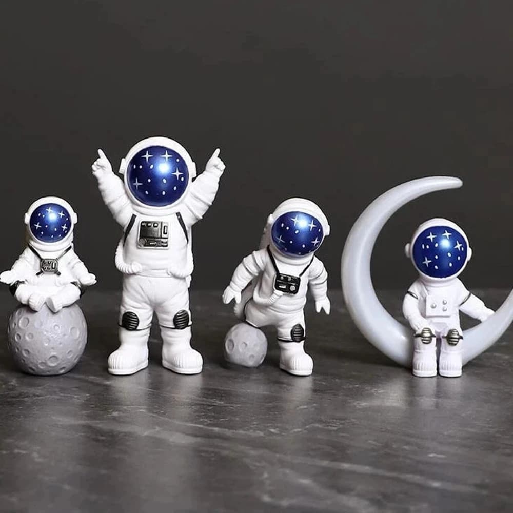 Figura di astronauta Statua Figurine Spaceman Scultura Giocattolo educativo Desktop Decorazione della casa Modello di astronauta per regalo per bambini