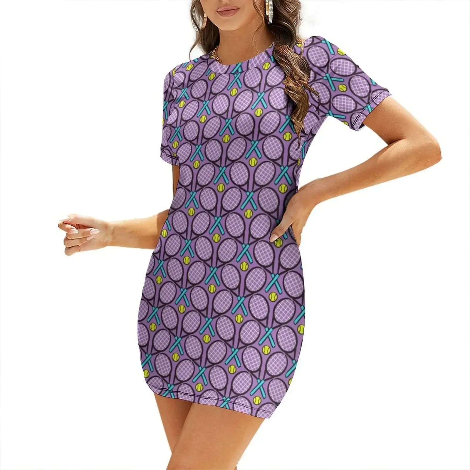 Abito a maniche corte con stampa di racchetta e palla da tennis disegnate a mano, Collezione Estate 2026, Abiti da sera da donna, Abbigliamento da spiaggia