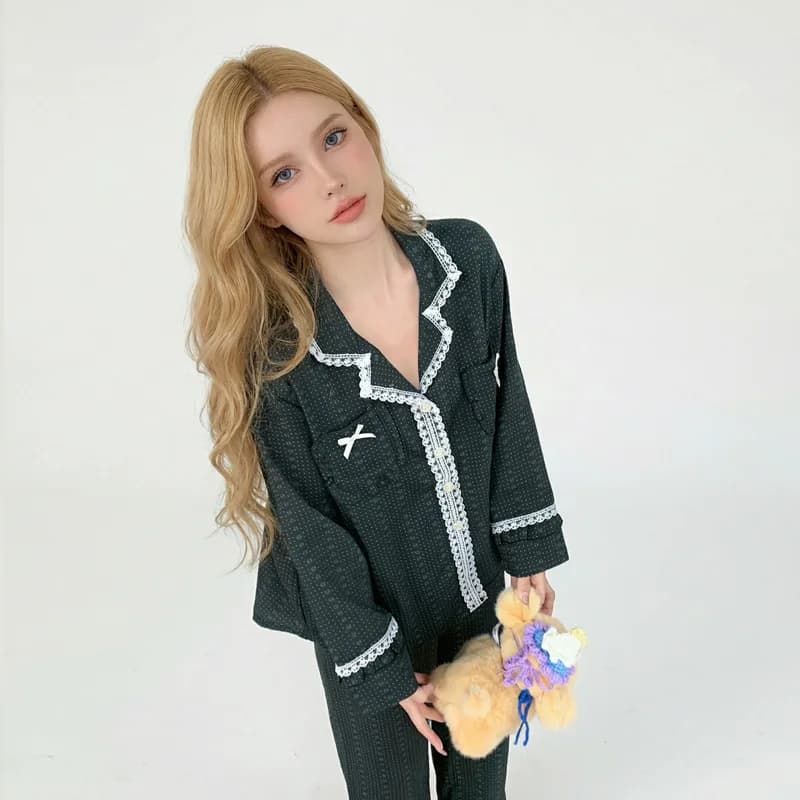 Women's pyjamas Spring Summer 26, complete 2 pieces with long sleeve trousers, double layered cotton gauze, vintage style with V neckline, night shirt and nightwear.