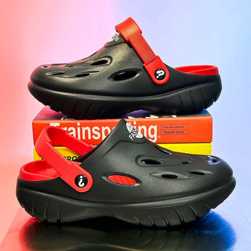 2026 New Arrival Mens Sandals Thick Bottom EVA Clogs for Men Casual Slip Ons Beach Shoes Man Fashion Closed-toe Slippers