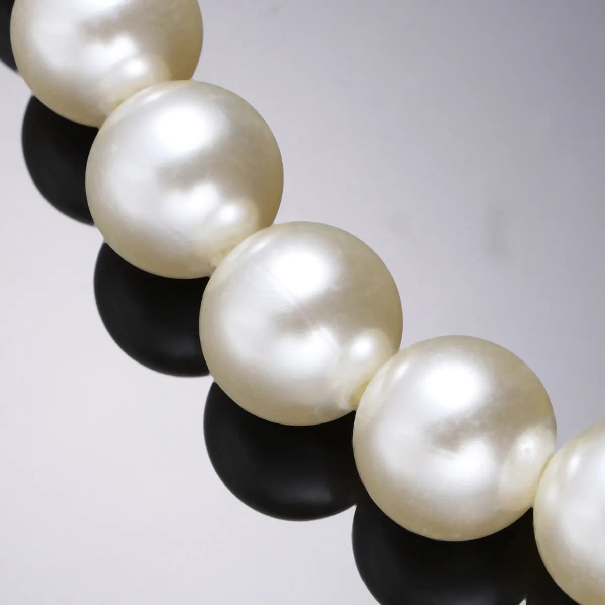 Catena Corta per Borsa da 1,8 cm con Perle Rotonde, Elegante Manico di Ricambio Lucido per Borse e Pochette, Catena Decorativa alla Moda
