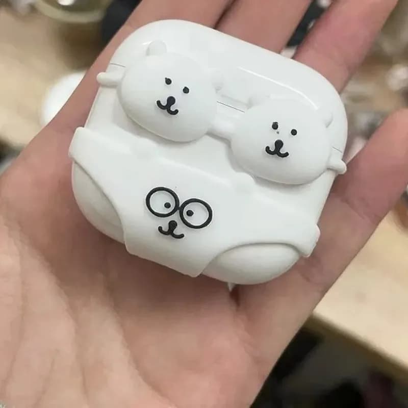 Custodia per AirPods Pro con simpatico personaggio anime Joke Bear in bikini, regalo kawaii per lei, divertente e protettiva, per ragazze.