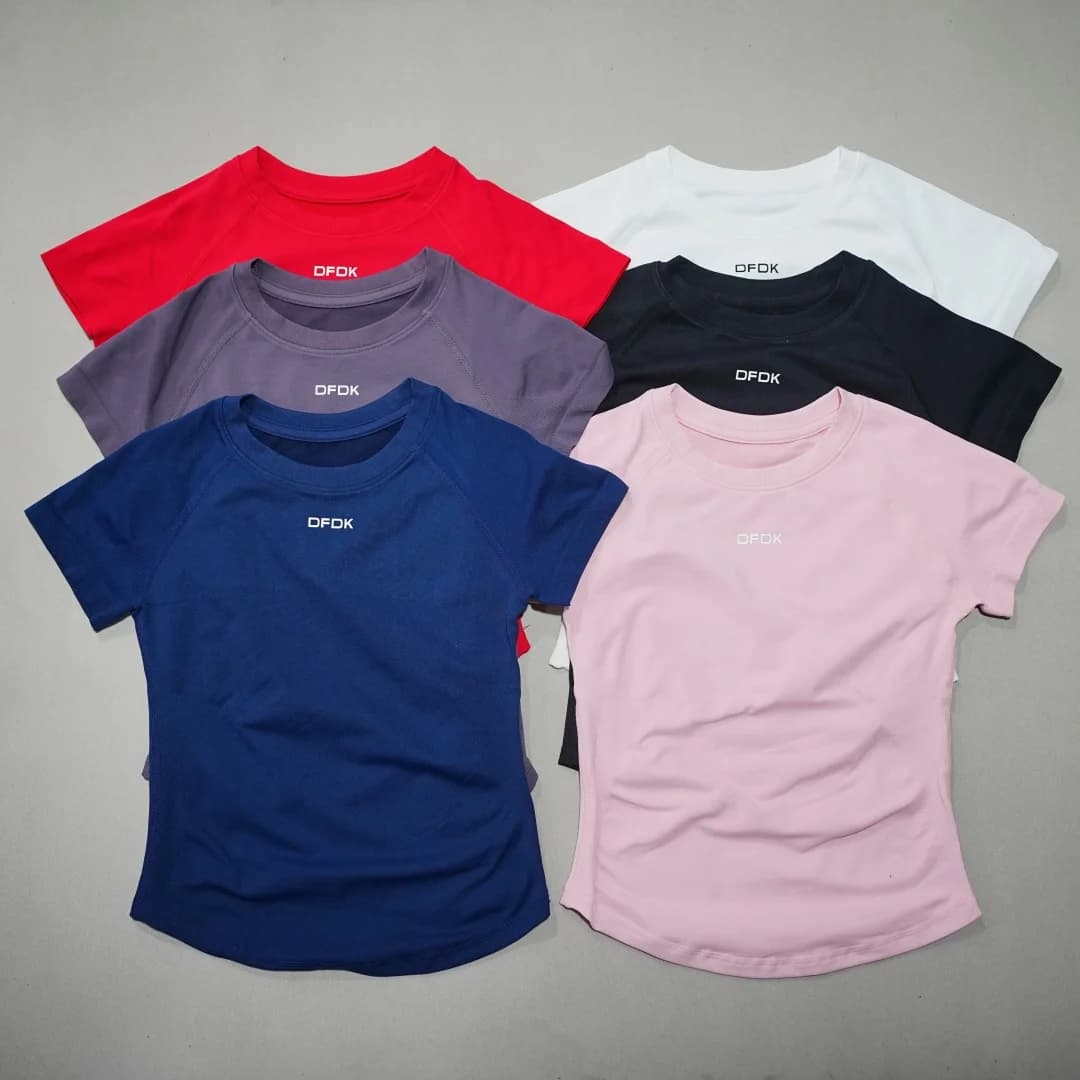 DFDK T-shirt elastica da donna a maniche corte, top casual morbido e traspirante per palestra, yoga, jogging, fitness, uso quotidiano