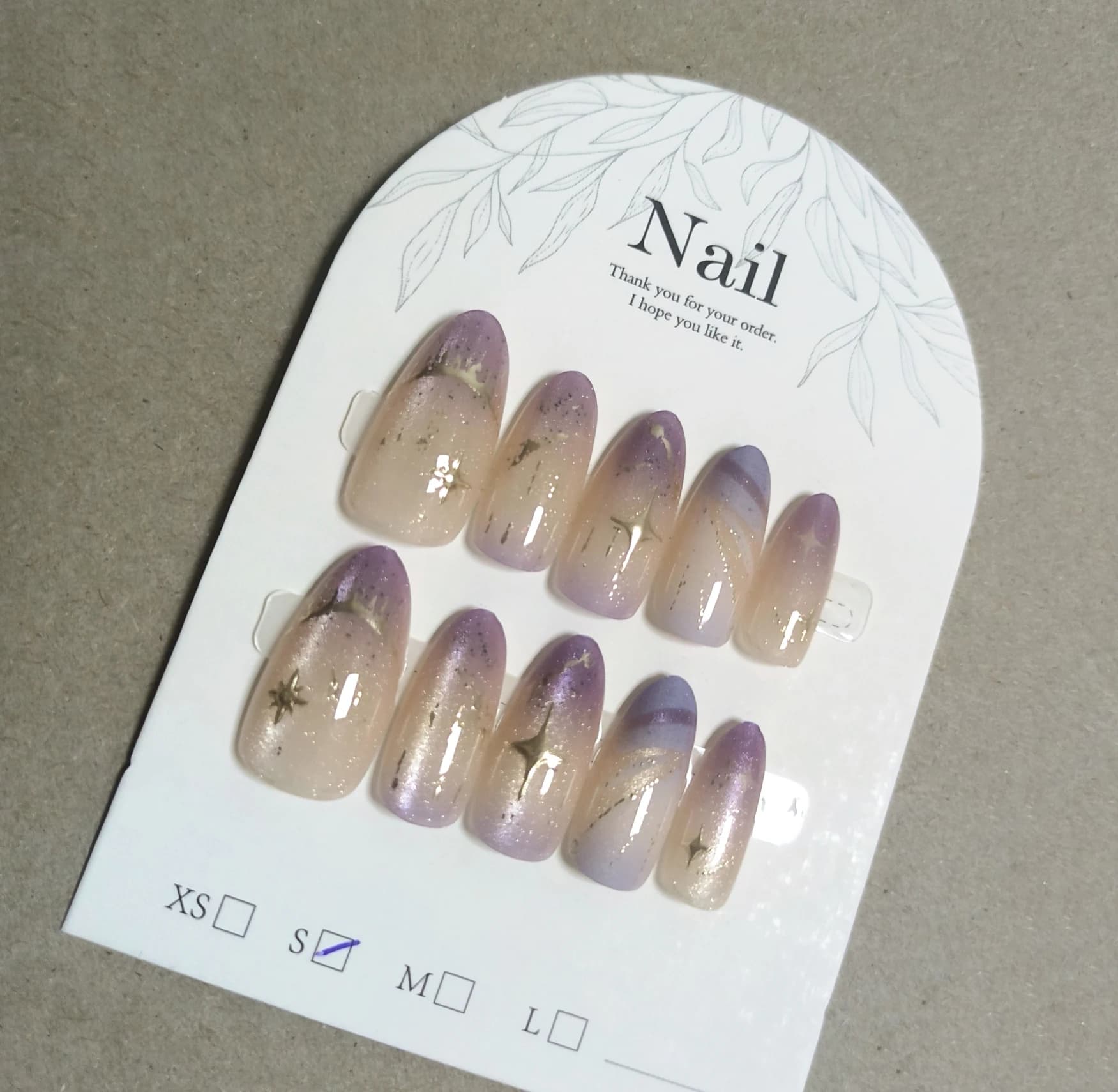 10 Fine Nails Effect Eye of Purple Cat with Silver Stars, Reusable Fin Nails at Oval Mandorla, French Nails from Woman