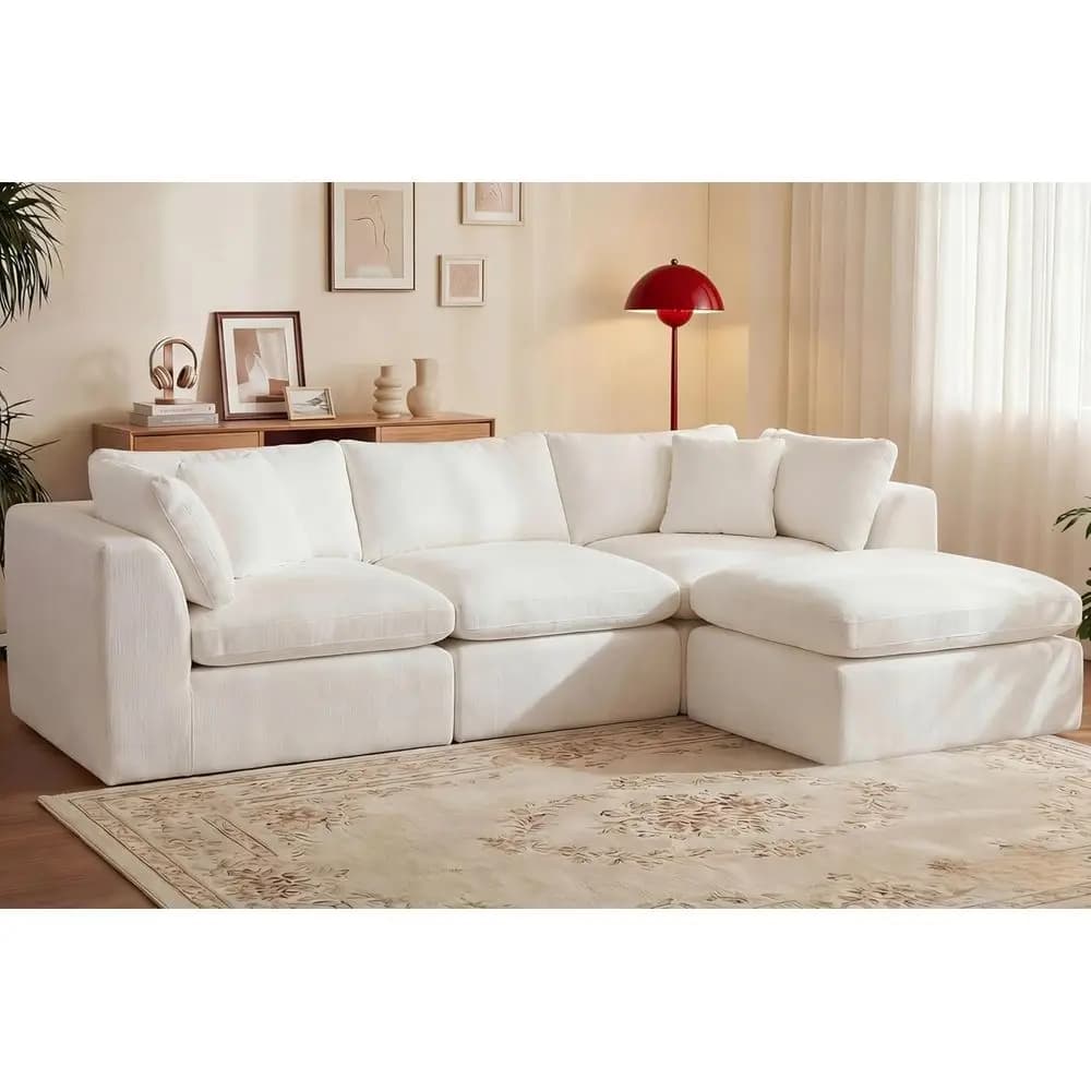 Divano Sezionale Oversize Ispirato alle Nuvole con Pouf e Cuscini, 4 Posti, Ciniglia Beige, Seduta Profonda, Memory Foam, Rivestimento Lavabile