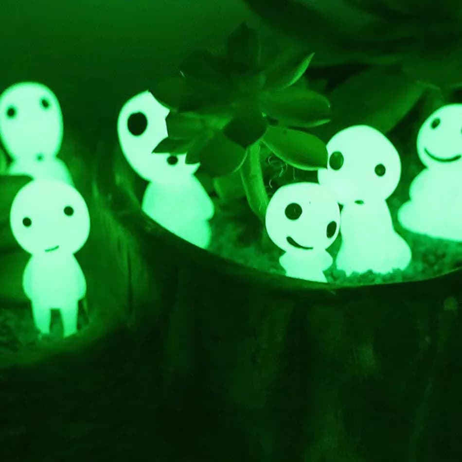10 pz Elfi Luminosi Carino Fata Giardino Mini Figure Acquario Decor Kodama Glow in The Dark Figure Resina Micro Paesaggio Figura