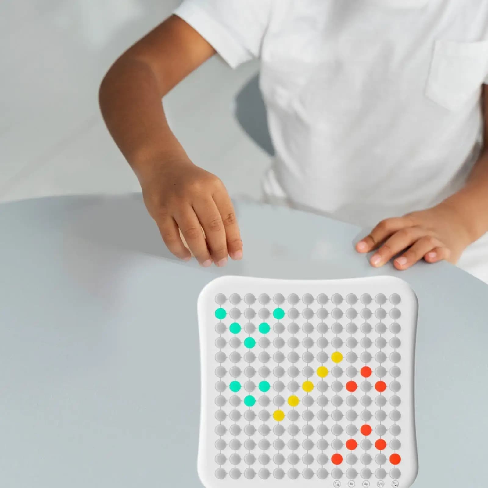 Gioco da Tavolo Educativo per Bambini, Mini Set di Scacchi, Gioco di Logica Intelligente Pentoko, Ideale come Regalo