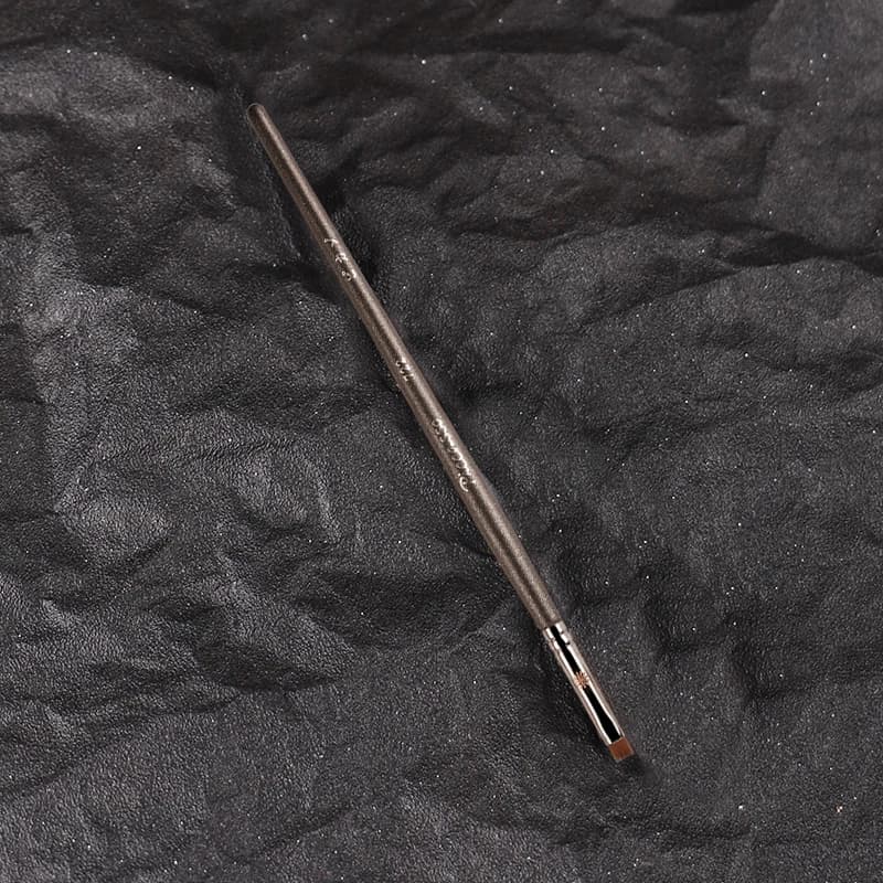 Piccasso Pennello per trucco grigio 722 Pennello per eyeliner a testa piatta Fibra di capelli Legno massello Strumento di bellezza professionale Pennello per eyeliner a testa piatta