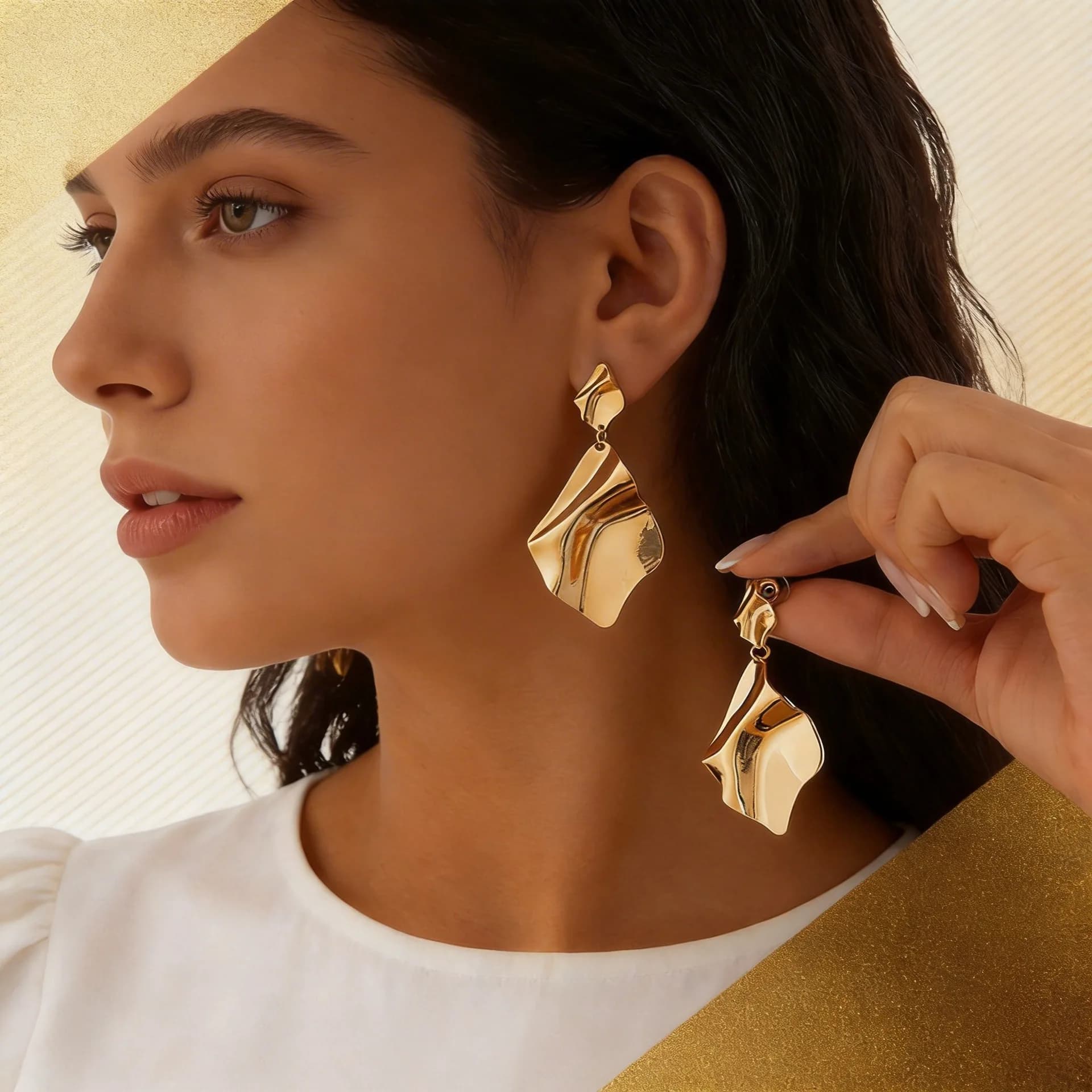 Beauty exaggerated ear needle earrin texture pleated metal stud earrings geometric simple sequin jewelry