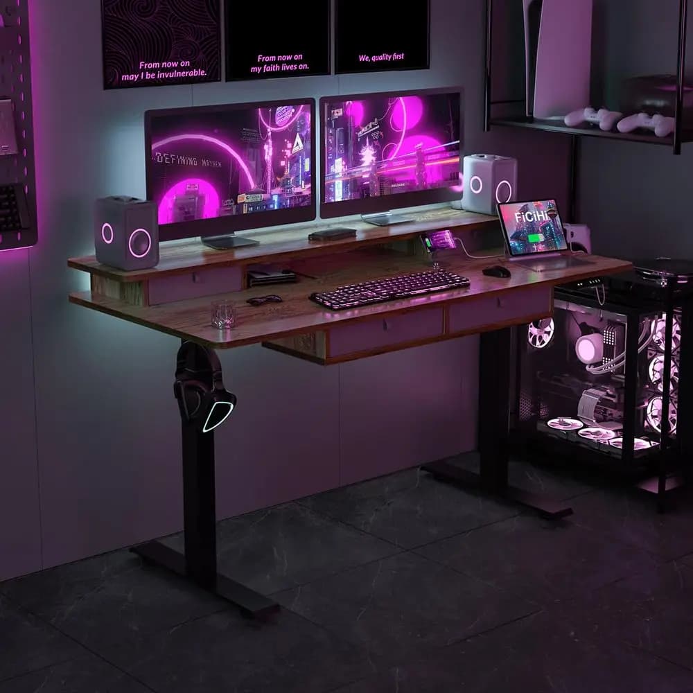 Scrivania regolabile in altezza con 4 cassetti, scrivania elettrica sit-stand da 63 x 30 pollici per ufficio domestico, 3 impostazioni di memoria, supporto per monitor